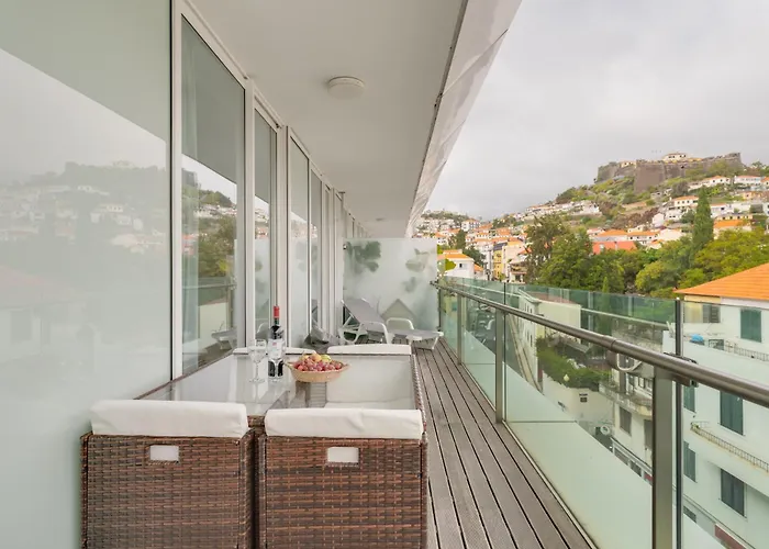 Daire Plaza Center- Balcony Amazing Views