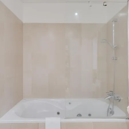 Plaza Center- Balcony Amazing Views *